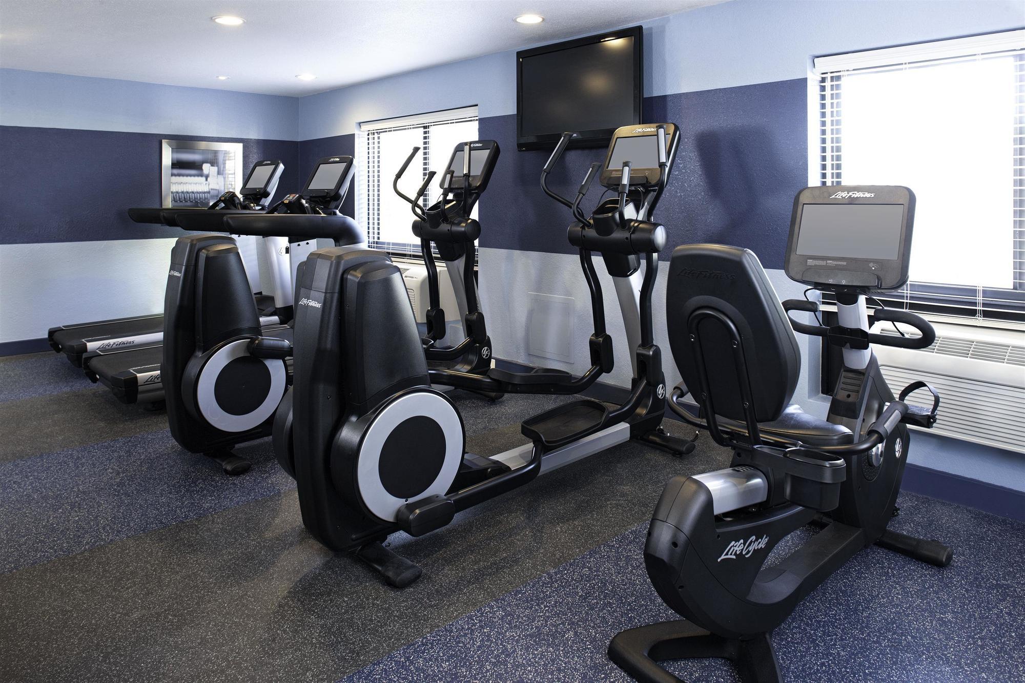 Four Points By Sheraton Fort Myers Airport Bagian luar foto