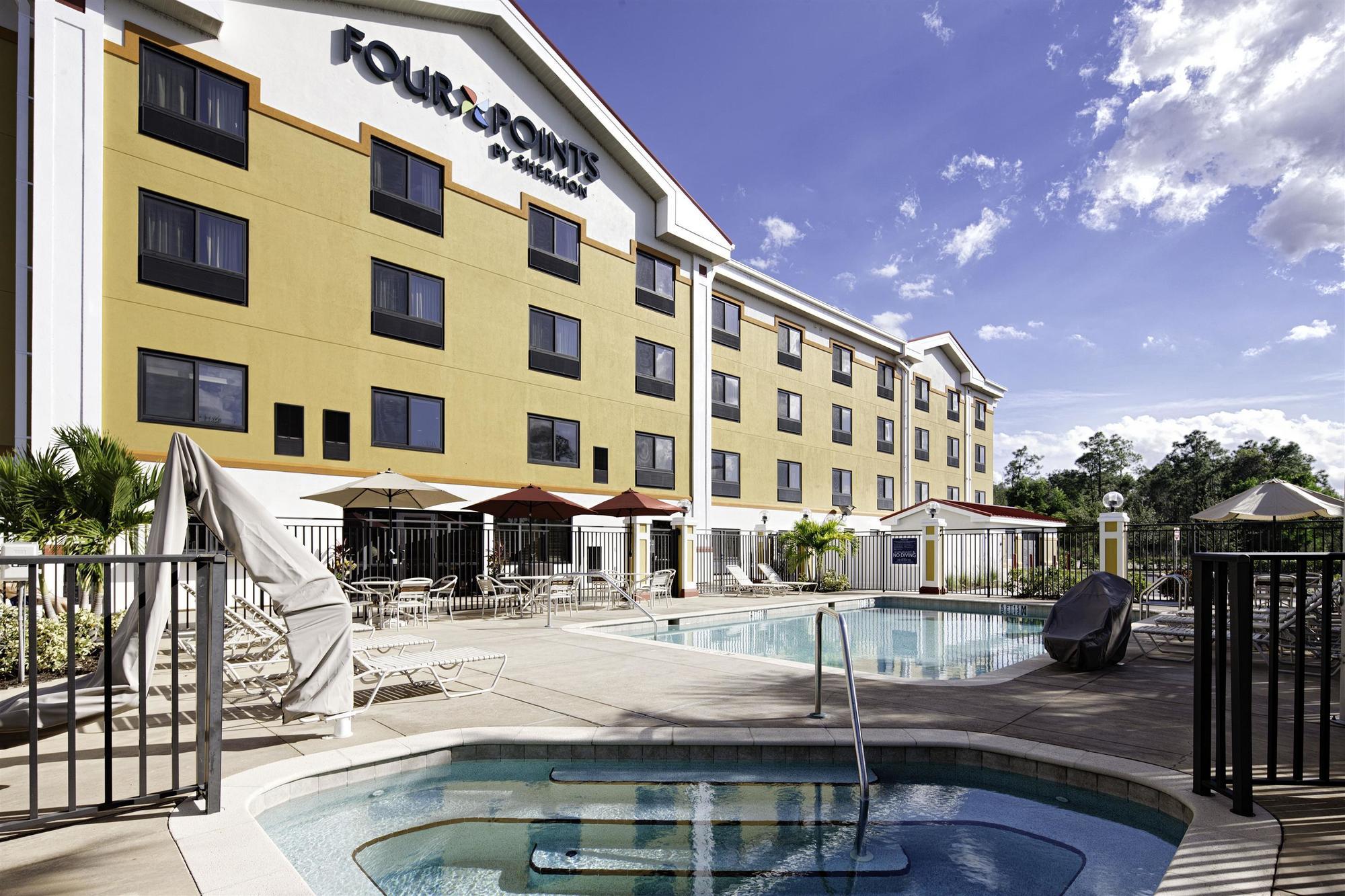 Four Points By Sheraton Fort Myers Airport Bagian luar foto